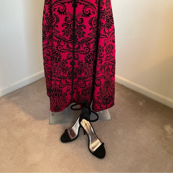 Red and black dressy dress - Picture 5 of 6